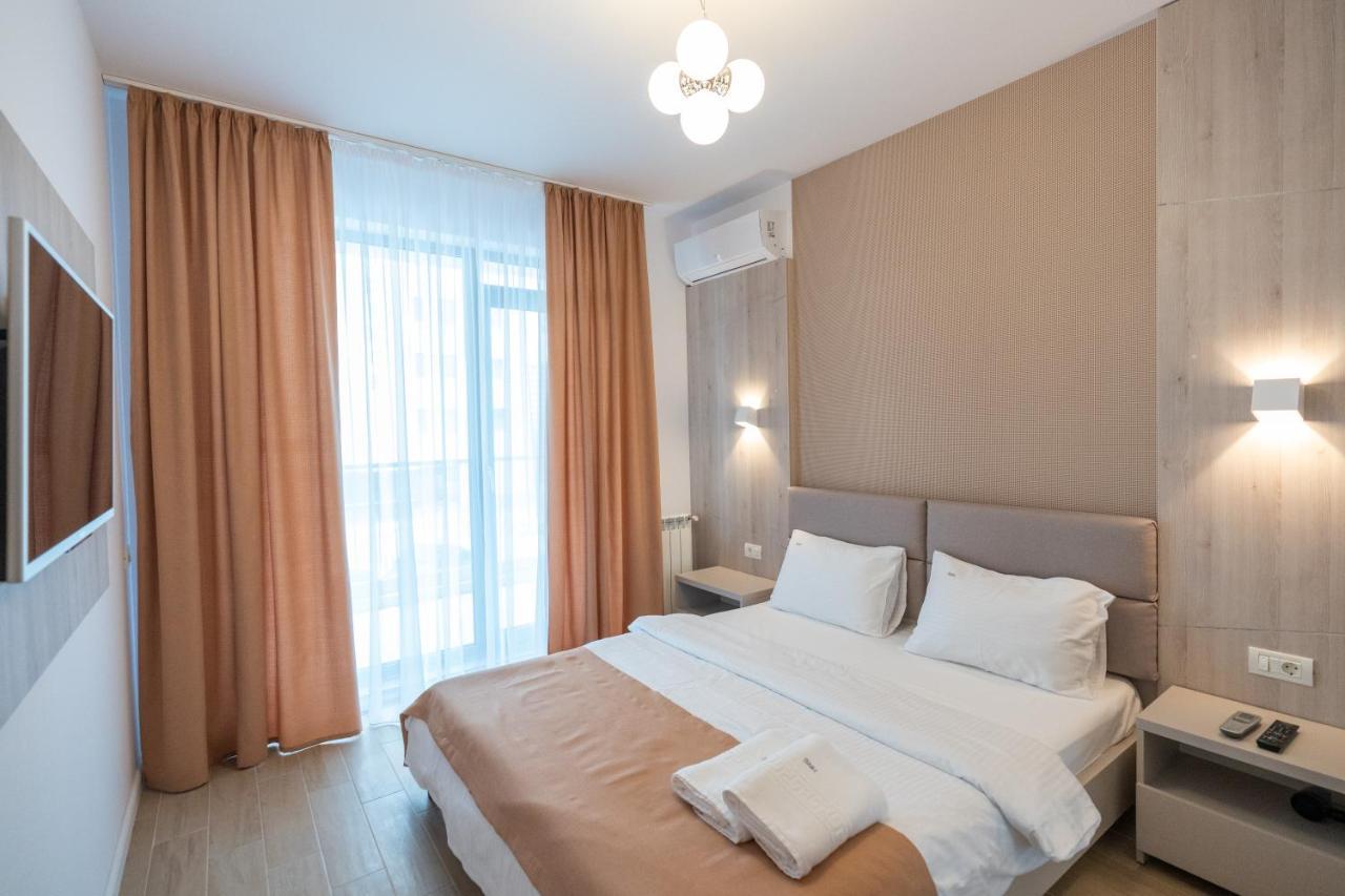 Lotus Studios Mamaia Buitenkant foto